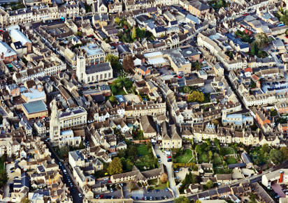 Stamford is a stunning town steeped in history, only 2 miles from Elderflower cottage